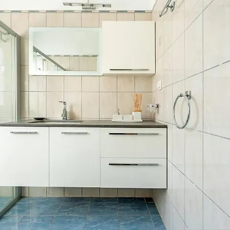 Metaxata *